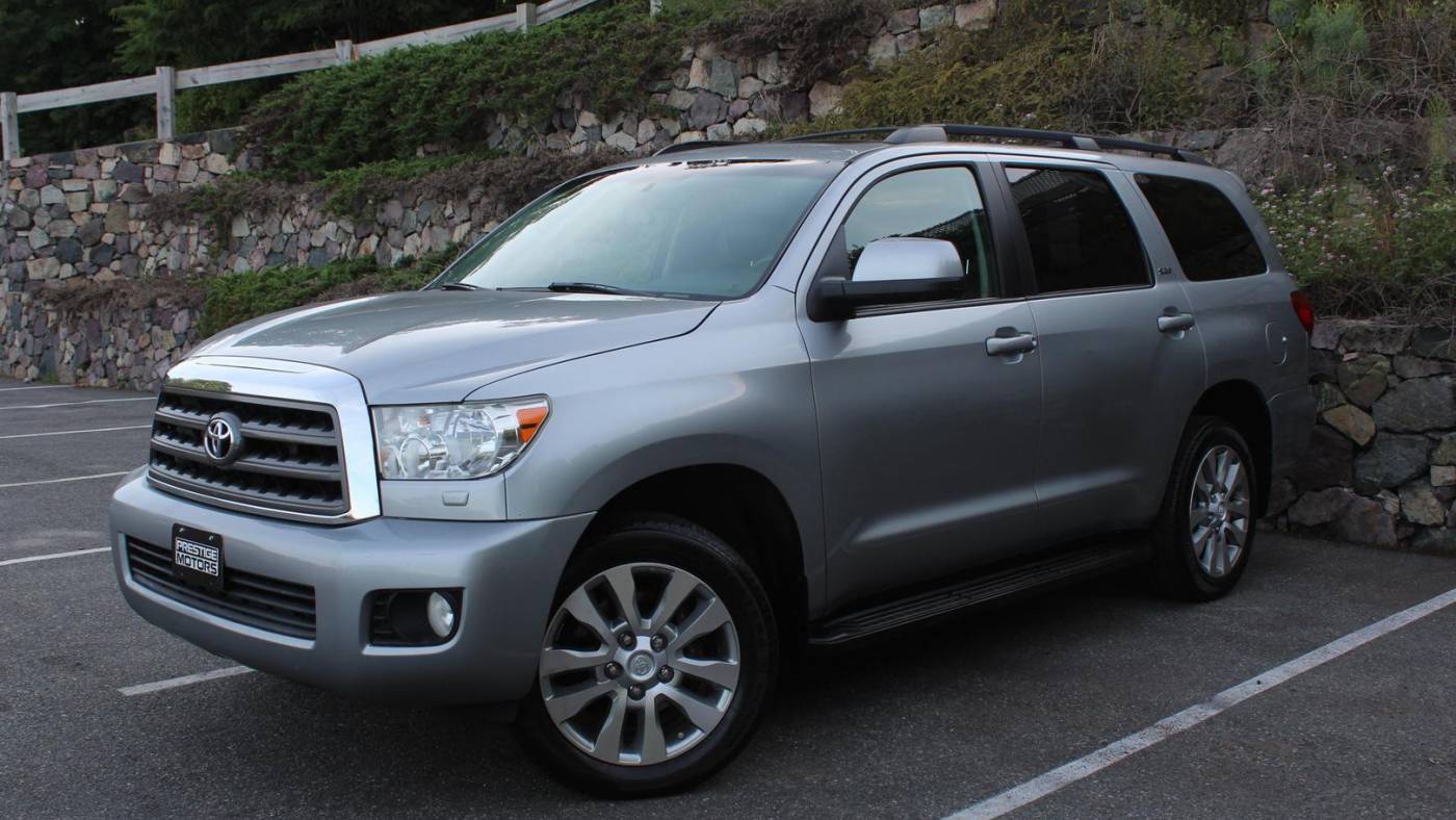 2013 toyota sequoia sr5