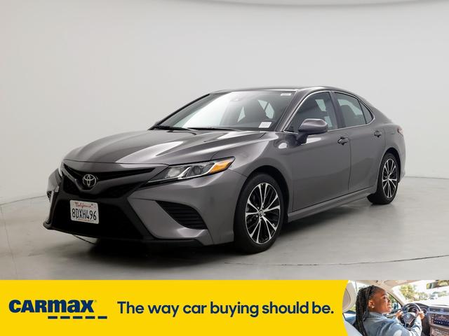 2018 toyota camry se