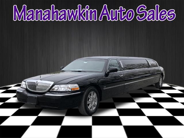 2011 lincoln town car executive