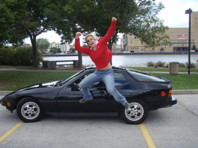 1987 black, two-door 924s porsche. fast and fun!