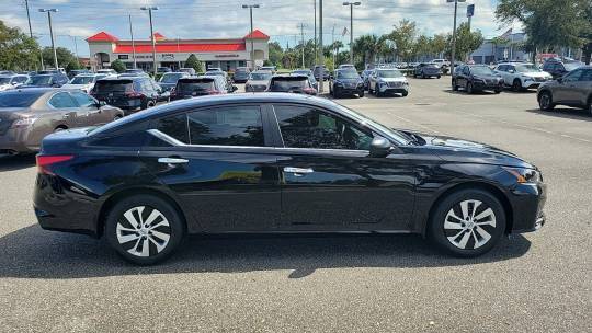 2025 Nissan Altima