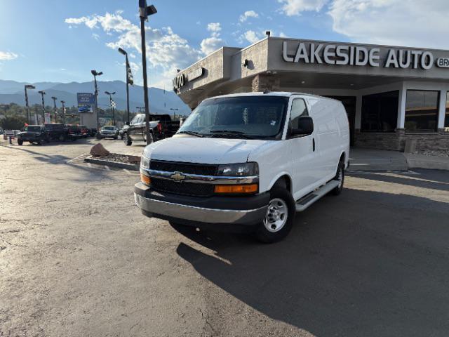 2022 chevrolet express 2500 rwd 2500 regular wheelbase wt