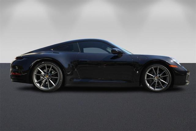 2021 porsche 911 carrera