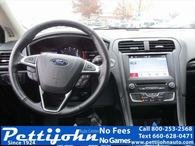 2018 ford fusion se