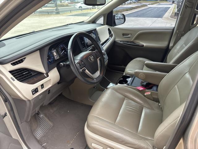 2015 toyota sienna l