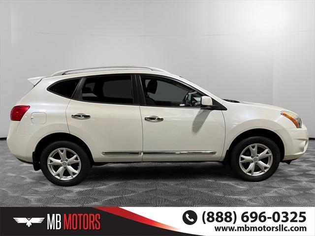 2011 nissan rogue sv