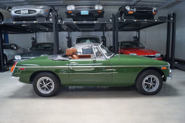 1974 beautifully restored classic 'british racing green' color chrome bumper car