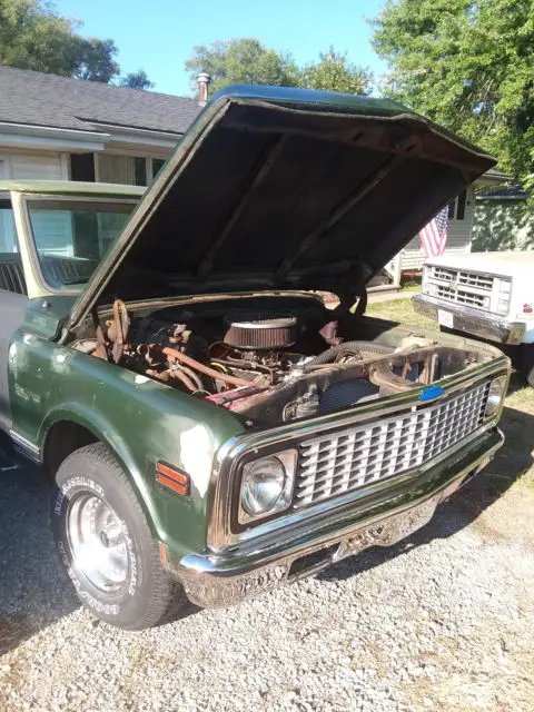 1972 cherolet c10 2wd, strait body, runs, drives, $4000 in new parts, i deliver!