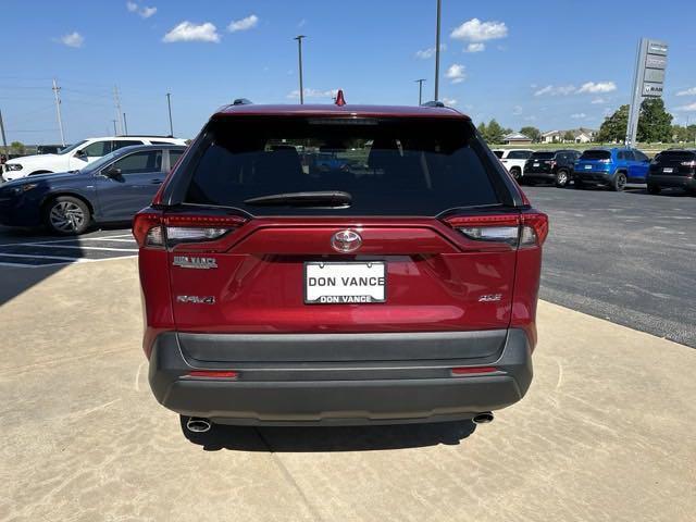 2022 toyota rav4 xle