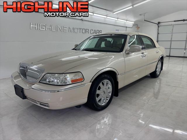 2003 lincoln town car cartier