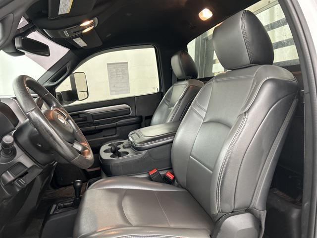 2021 ram 3500 tradesman/slt