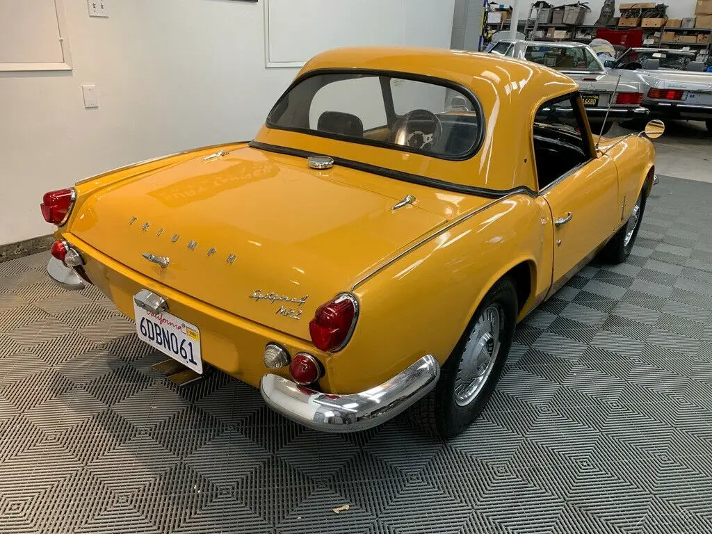 1968 spitfire mk2. hardtop. wood wheel. nice restored car showing 81,195 miles
