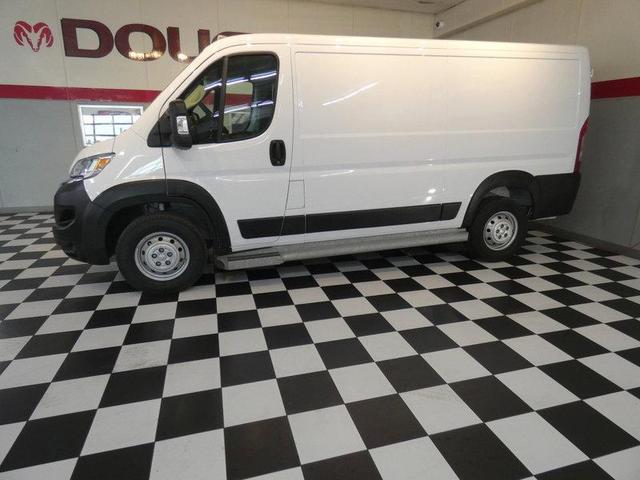 2023 ram promaster 2500 base