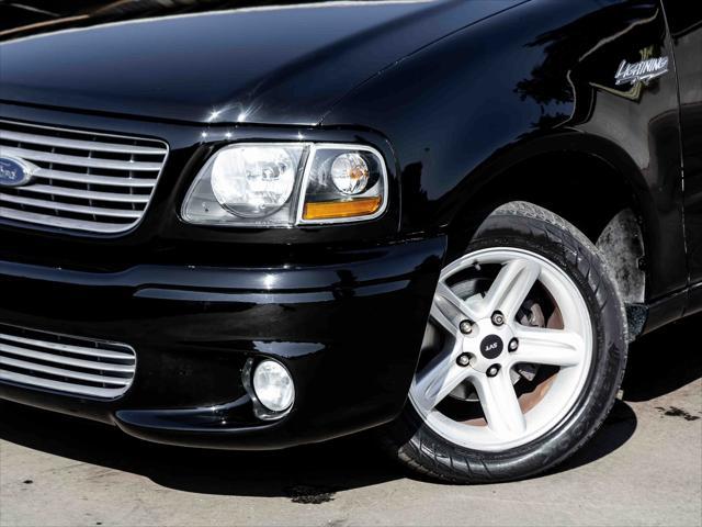 2003 ford f-150 lightning