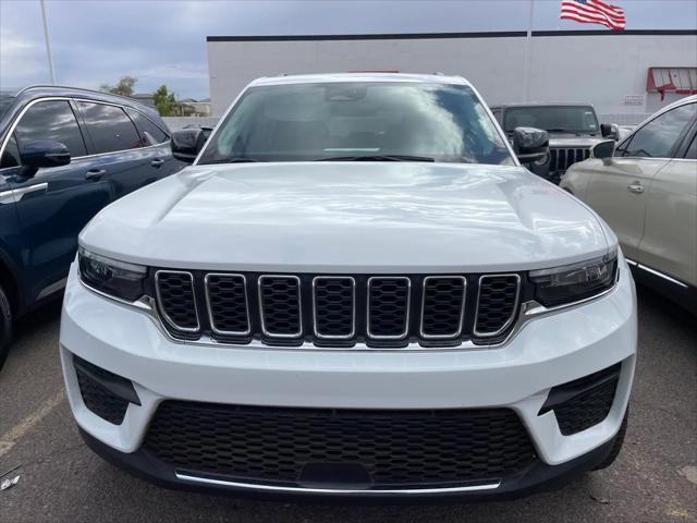 2023 jeep grand cherokee laredo