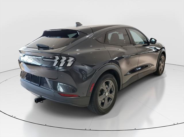 2022 ford mustang mach-e select