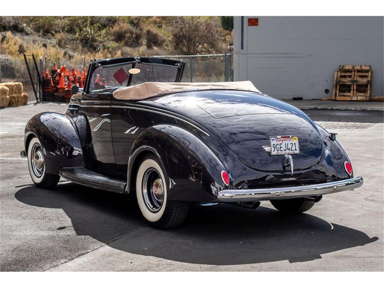 1939 ford deluxe