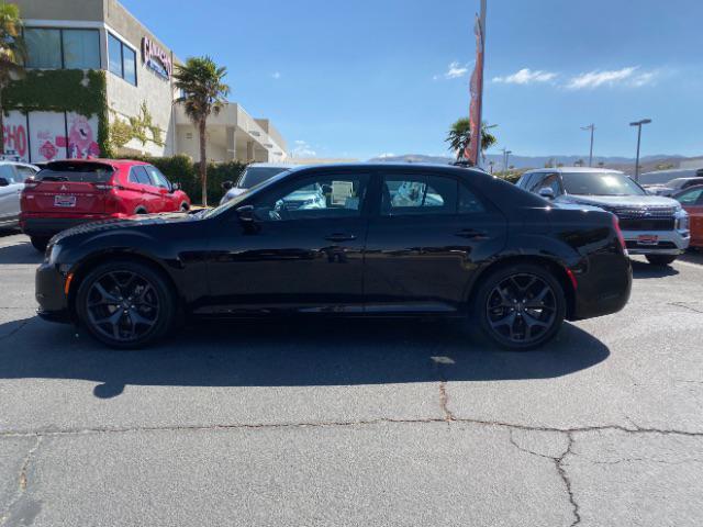 2022 chrysler 300 s