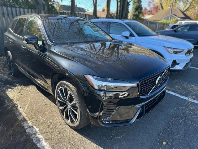 2024 volvo xc60 b5 plus dark theme
