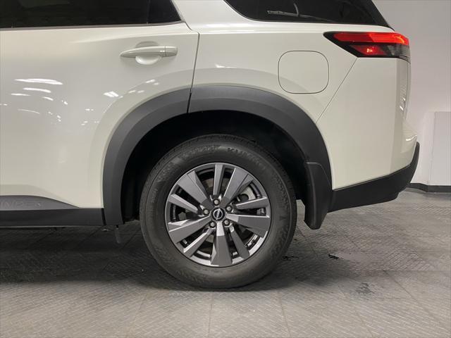 2023 nissan pathfinder sv 4wd