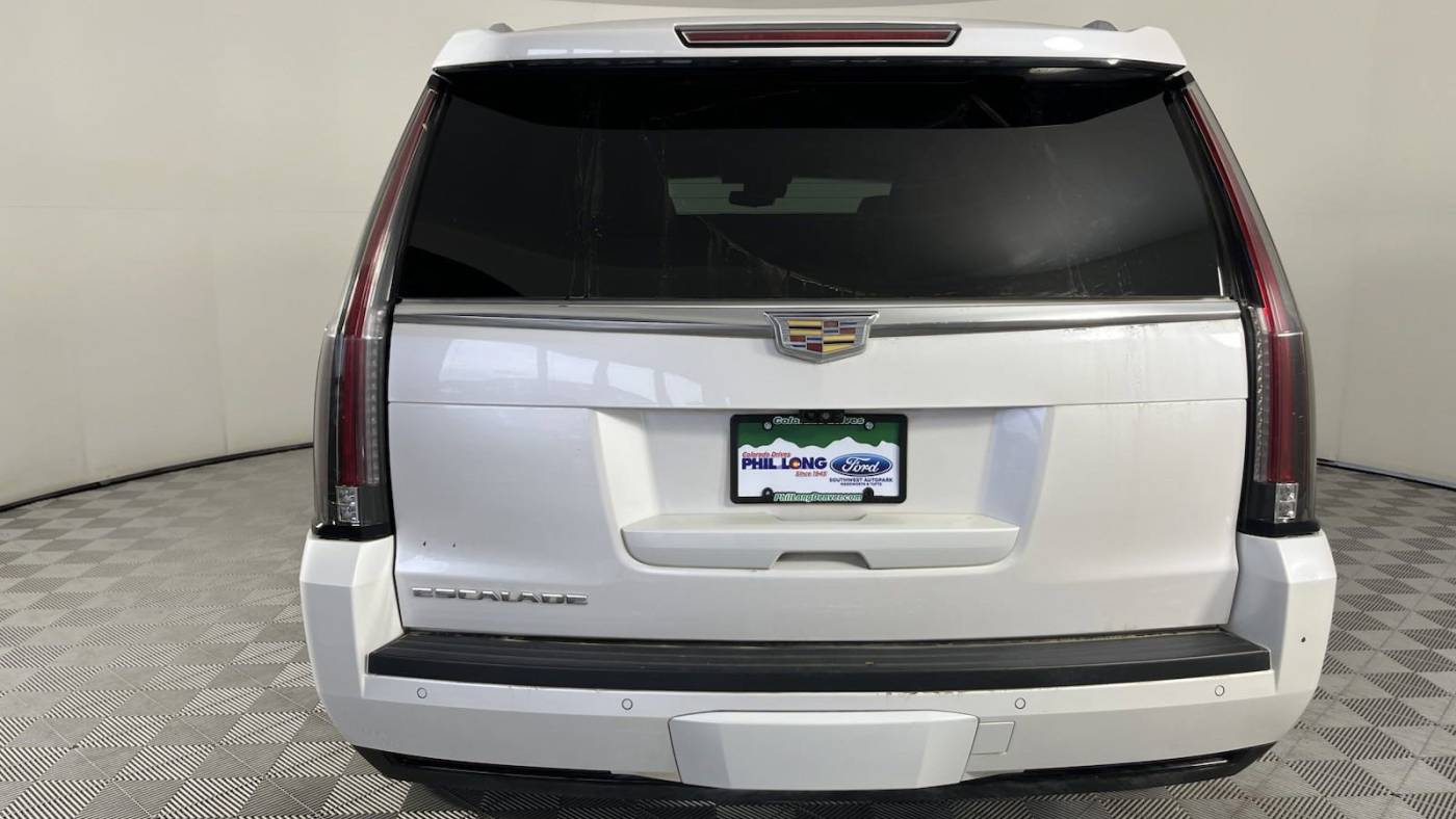 2017 cadillac escalade luxury