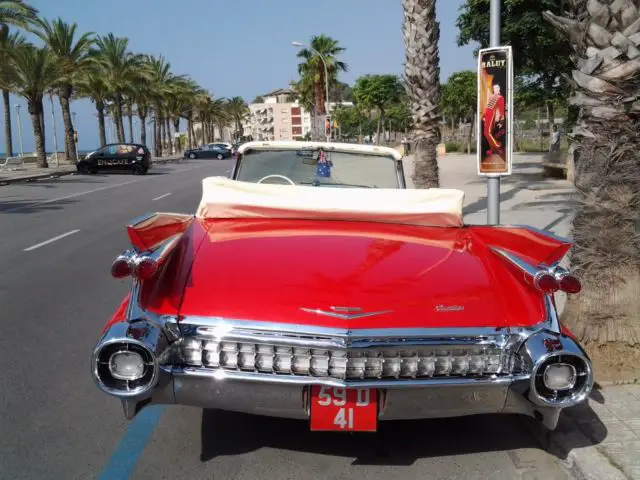 cadillac - fleetwood convertible 1959