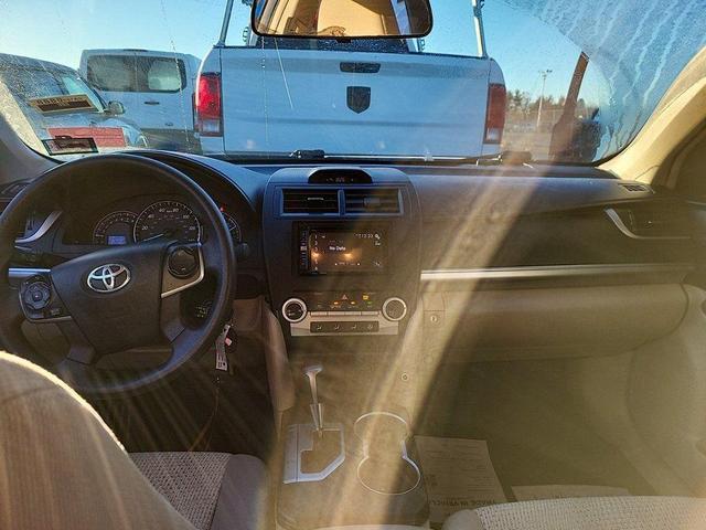 2013 toyota camry le