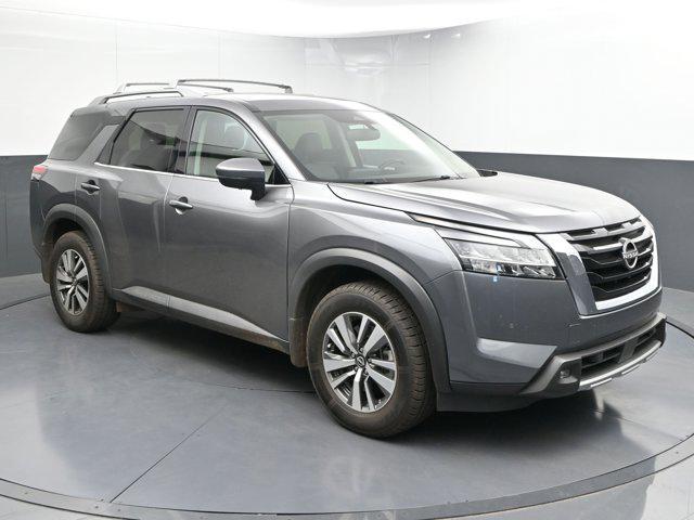 2022 nissan pathfinder sl 2wd