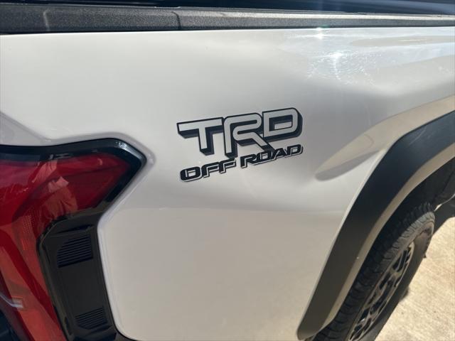 2024 toyota tacoma trd off-road