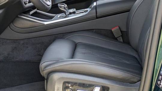 2025 BMW X7
