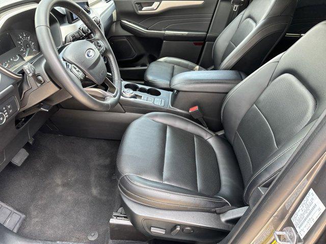 2022 ford escape sel