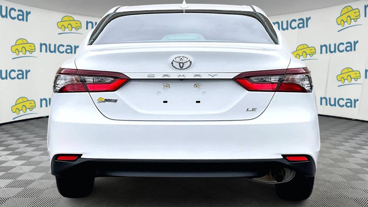2024 toyota camry le