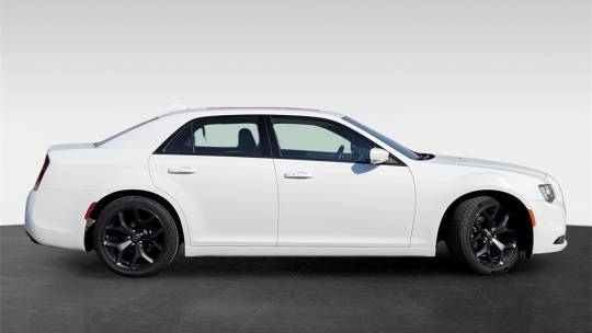 2022 Chrysler 300