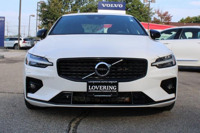cpo 2022 volvo s60 r-design
