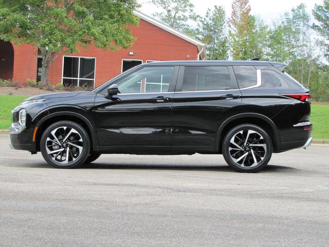 2023 mitsubishi outlander se