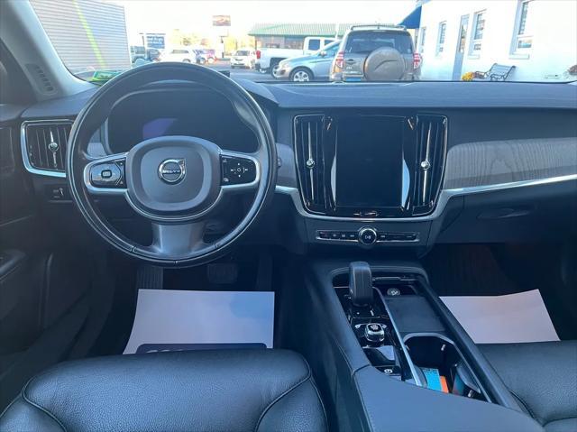 2022 volvo v90 cross country b6