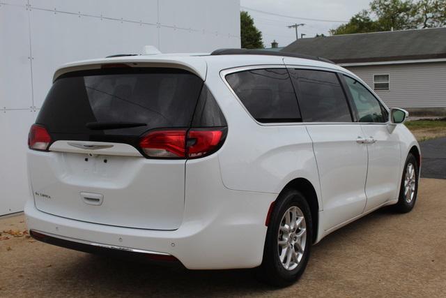 2022 chrysler pacifica touring l