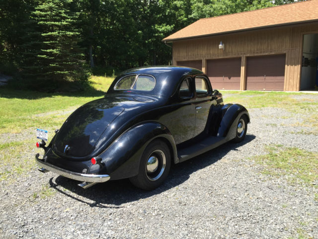 1937 ford coupe street rod