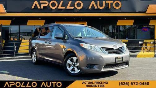 2011 toyota sienna