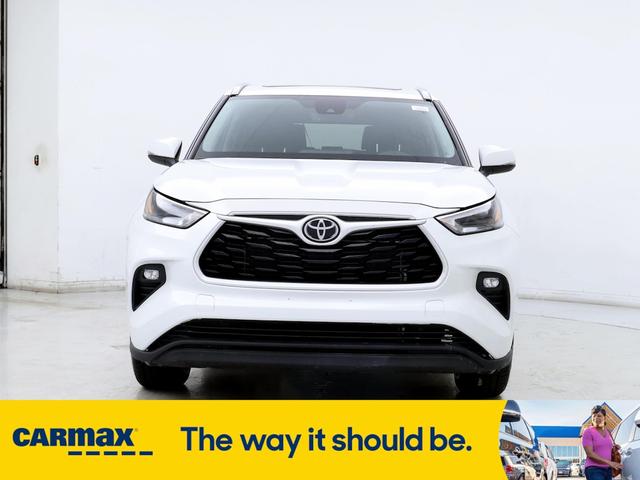 2023 toyota highlander xle