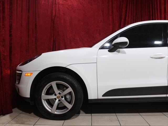 2018 porsche macan base