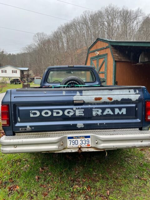 1988 dodge d-series pickup blue rwd automatic d150