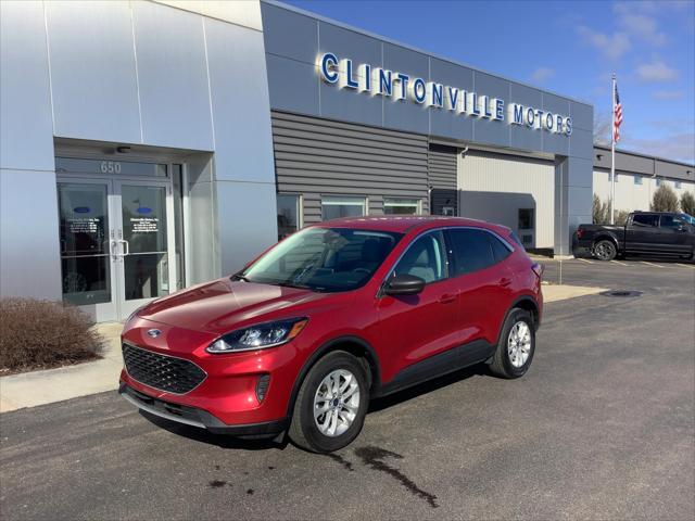 2022 ford escape se