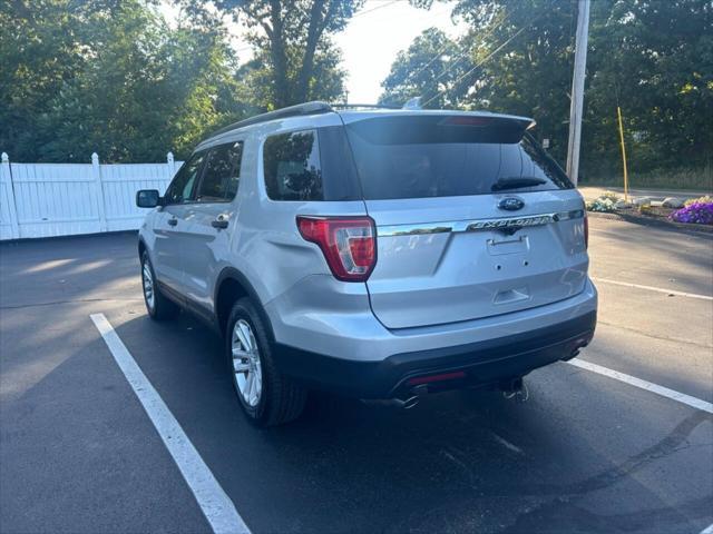 2016 ford explorer base