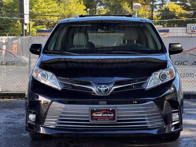 2019 toyota sienna xle