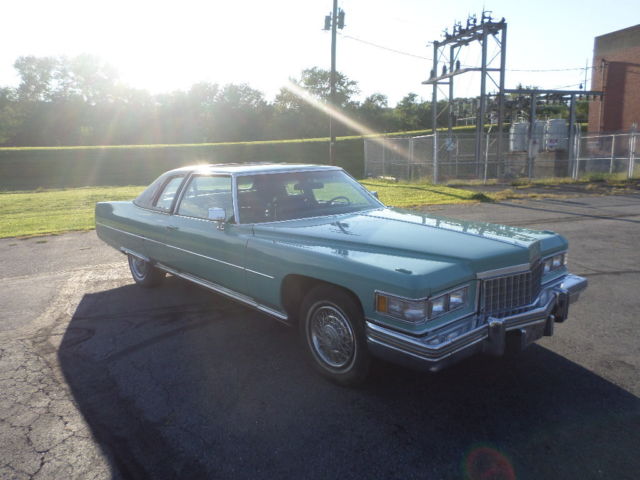 1976 cadillac coupe de ville 1 owner with 29,152 miles same size as lincoln