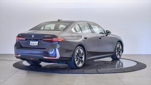 2024 bmw i5