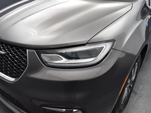 2022 chrysler pacifica hybrid touring l