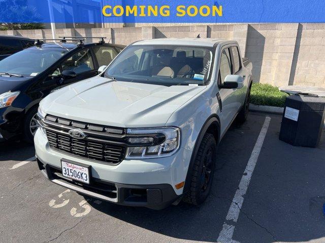 2022 ford maverick lariat