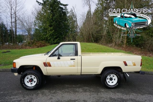 well preserved rust free original hilux 4x4 pickup 150 pix+video 4runner